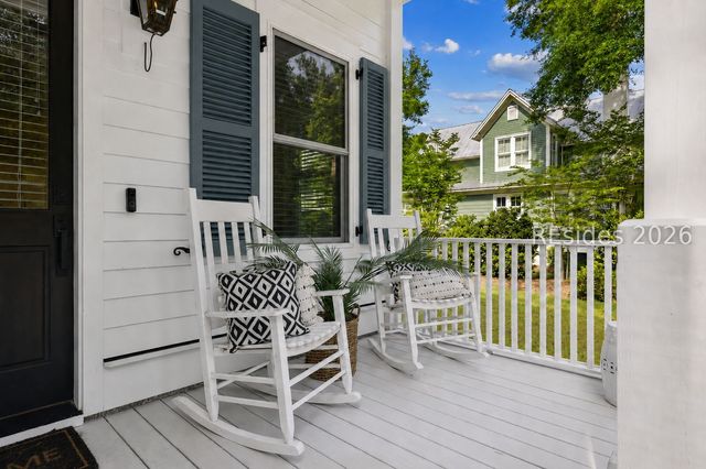 37 Park Sq S, Beaufort, SC 29907