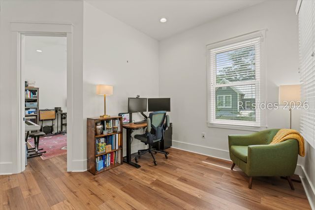 37 Park Sq S, Beaufort, SC 29907