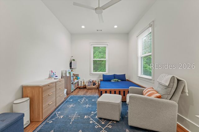 37 Park Sq S, Beaufort, SC 29907