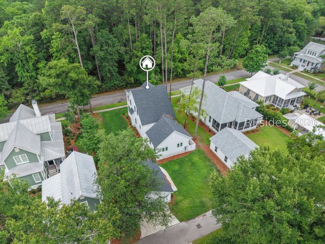 37 Park Sq S, Beaufort, SC 29907