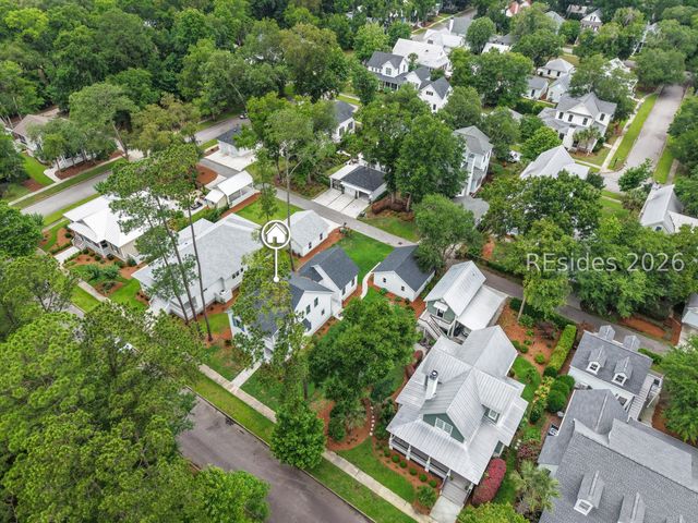37 Park Sq S, Beaufort, SC 29907