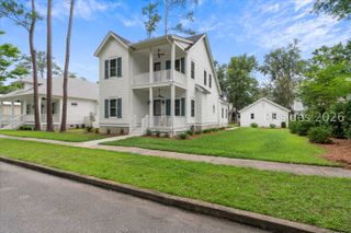 37 Park Sq S, Beaufort, SC 29907
