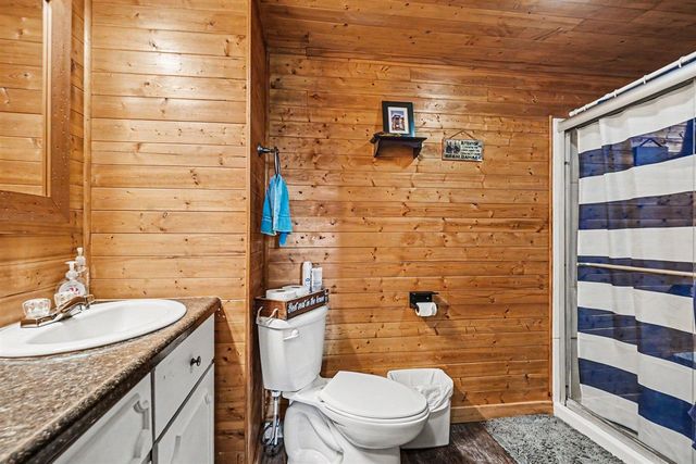 8025 S Warner Avenue, Fremont, MI 49412