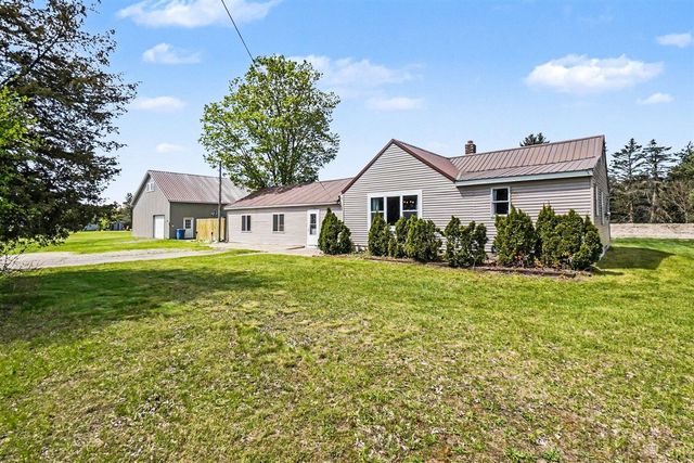 8025 S Warner Avenue, Fremont, MI 49412