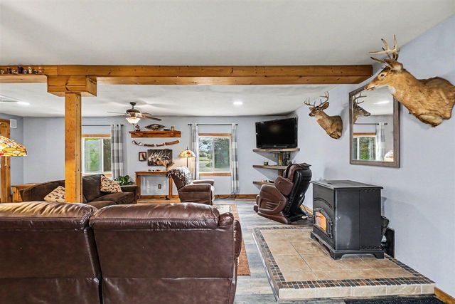 8025 S Warner Avenue, Fremont, MI 49412