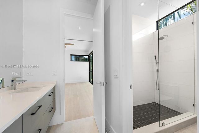 2500 Middle River Dr, Fort Lauderdale, FL 33305