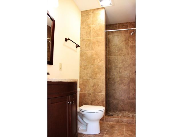 155 Maple Street, Burlington, VT 05401