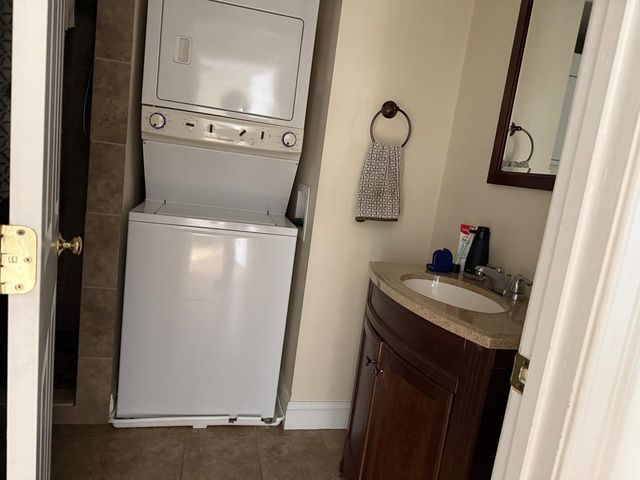 155 Maple Street, Burlington, VT 05401