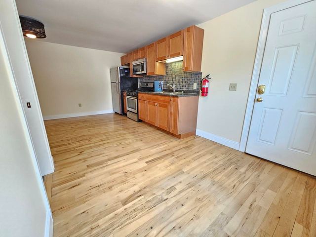 155 Maple Street, Burlington, VT 05401