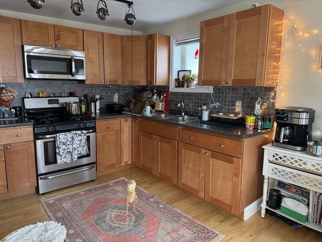 155 Maple Street, Burlington, VT 05401