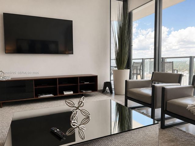 88 SW 7th Street 1908, Miami, FL 33130