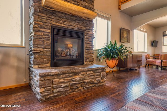 2220 E ROCK GARDEN Lane, Show Low, AZ 85901