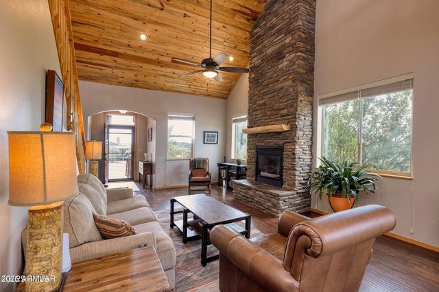 2220 E ROCK GARDEN Lane, Show Low, AZ 85901