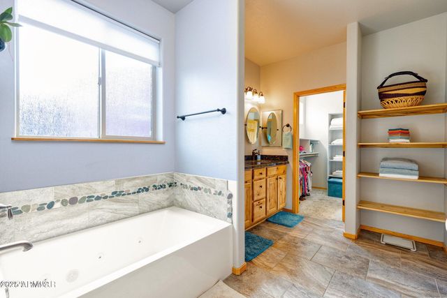 2220 E ROCK GARDEN Lane, Show Low, AZ 85901