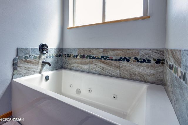 2220 E ROCK GARDEN Lane, Show Low, AZ 85901