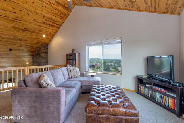 2220 E ROCK GARDEN Lane, Show Low, AZ 85901