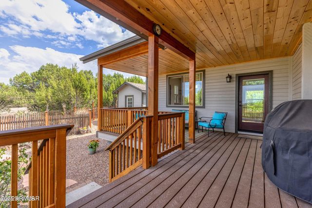 2220 E ROCK GARDEN Lane, Show Low, AZ 85901