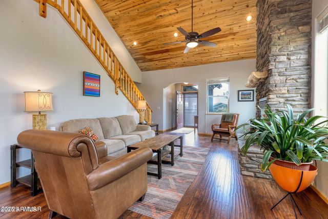 2220 E ROCK GARDEN Lane, Show Low, AZ 85901