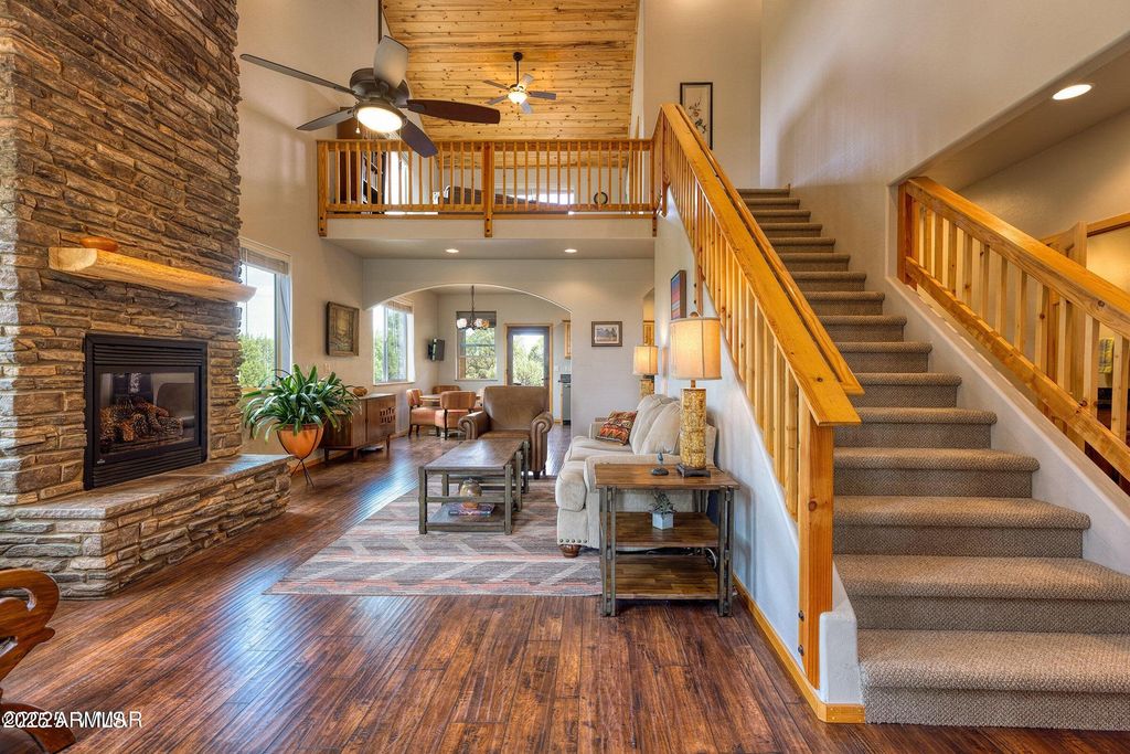 2220 E ROCK GARDEN Lane, Show Low, AZ 85901