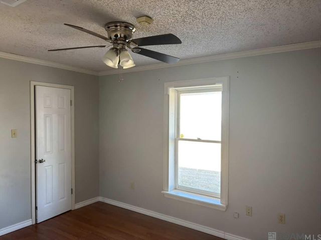 14219 Adam Arceneaux Dr, Gonzales, LA 70737