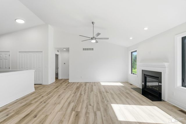 582 Rose Crest Boulevard, Frenchtown Twp, MI 48162