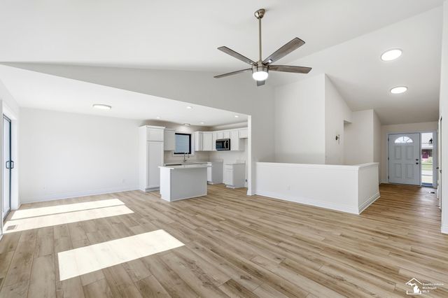 582 Rose Crest Boulevard, Frenchtown Twp, MI 48162