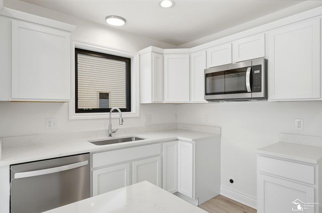 582 Rose Crest Boulevard, Frenchtown Twp, MI 48162