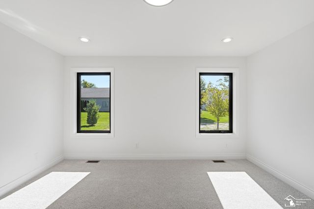 582 Rose Crest Boulevard, Frenchtown Twp, MI 48162