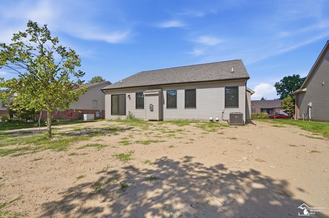 582 Rose Crest Boulevard, Frenchtown Twp, MI 48162