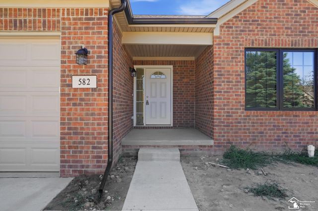 582 Rose Crest Boulevard, Frenchtown Twp, MI 48162