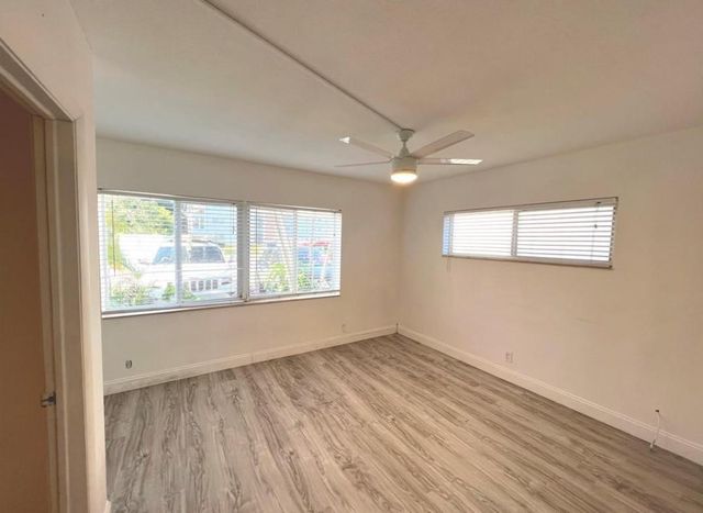 1060 Crystal Lake Drive 101, Deerfield Beach, FL 33064