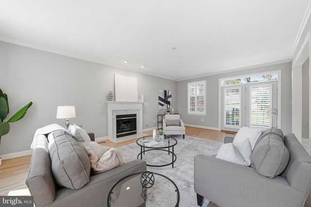 5509 10TH ST N, Arlington, VA 22205