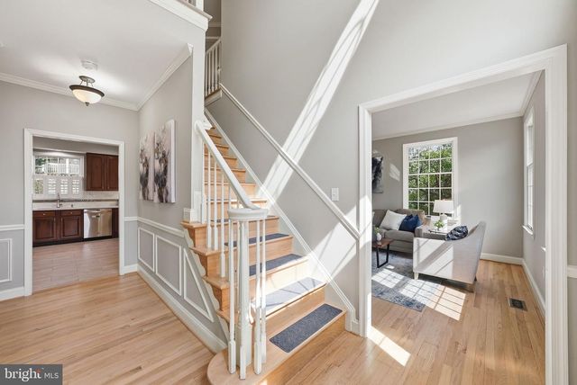 5509 10TH ST N, Arlington, VA 22205