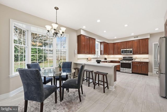 5509 10TH ST N, Arlington, VA 22205