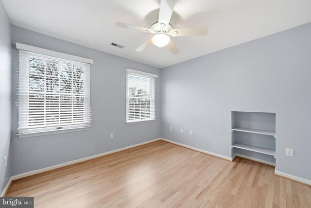 5509 10TH ST N, Arlington, VA 22205