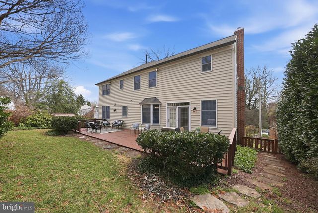 5509 10TH ST N, Arlington, VA 22205