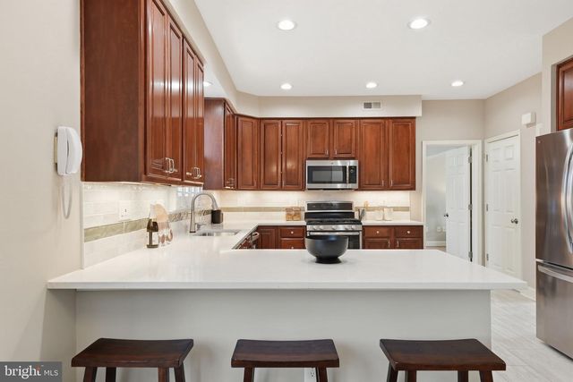 5509 10TH ST N, Arlington, VA 22205