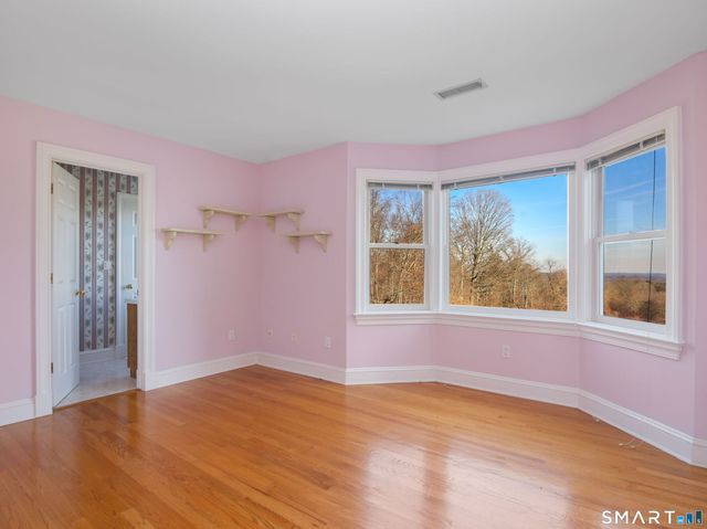 7 Long Meadow Lane, Redding, CT 06896