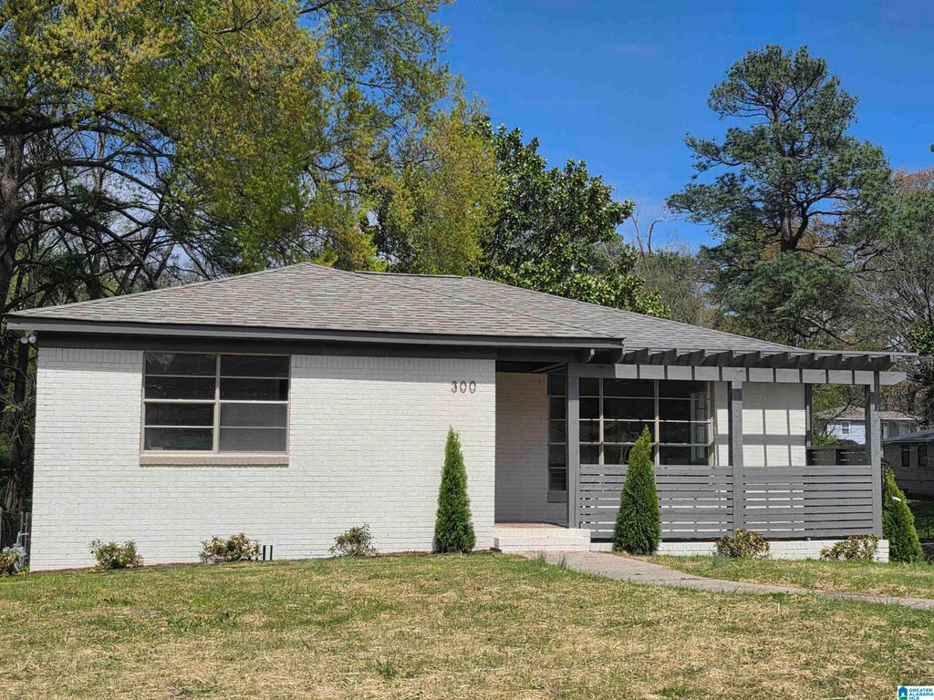 300 SW 16TH AVENUE SW, Birmingham, AL 35211