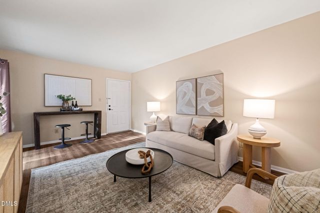 108 Ephesus Church Road Apt 502, Chapel Hill, NC 27517