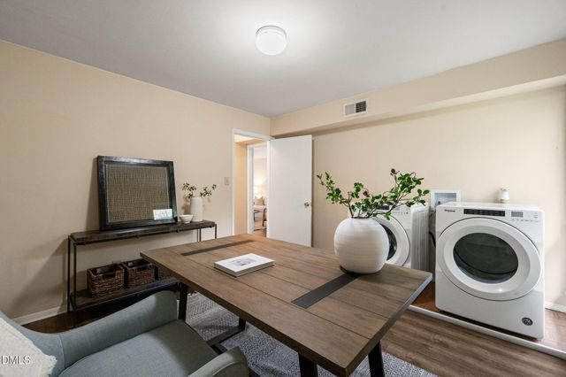 108 Ephesus Church Road Apt 502, Chapel Hill, NC 27517