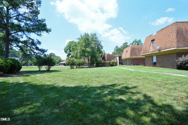 108 Ephesus Church Road Apt 502, Chapel Hill, NC 27517