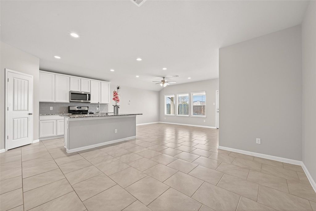 7558 Highland Chase Drive, Richmond, TX 77407