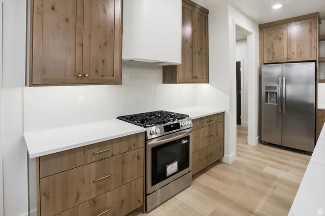 128 N 900 E, Hyde Park, UT 84318