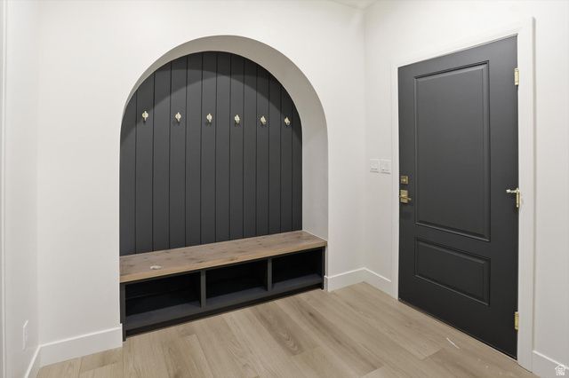 128 N 900 E, Hyde Park, UT 84318