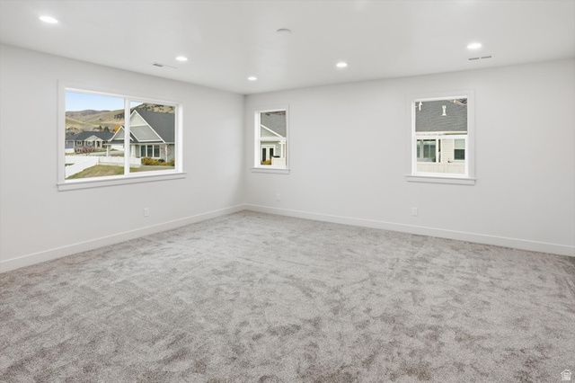 128 N 900 E, Hyde Park, UT 84318