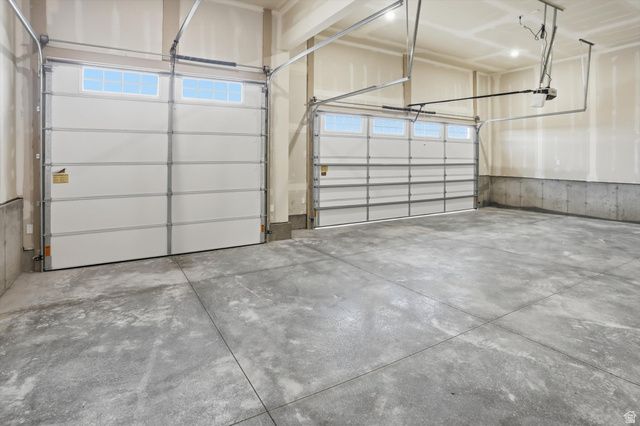 128 N 900 E, Hyde Park, UT 84318