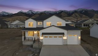 128 N 900 E, Hyde Park, UT 84318