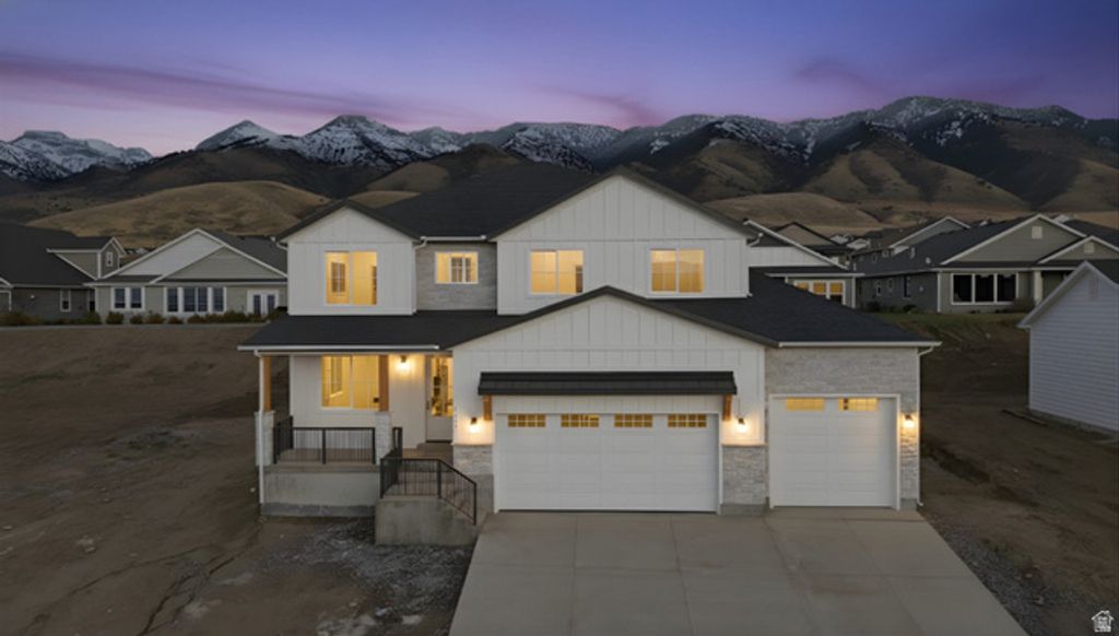 128 N 900 E, Hyde Park, UT 84318