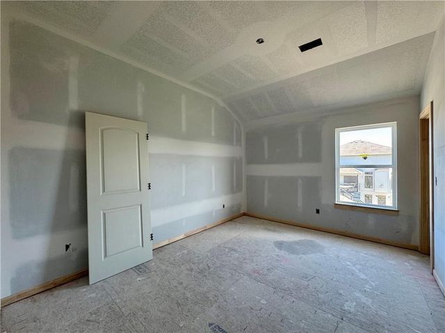 7711 NE 103rd Terrace, Kansas City, MO 64157